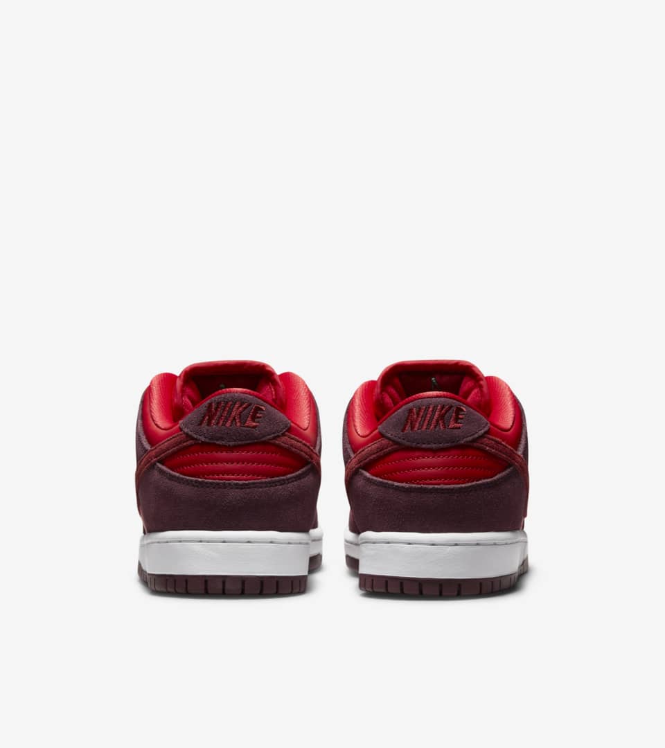 SB Dunk Low ‚Cherry' (DM0807-600) – datum uvedení. Nike⁠ SNKRS CZ